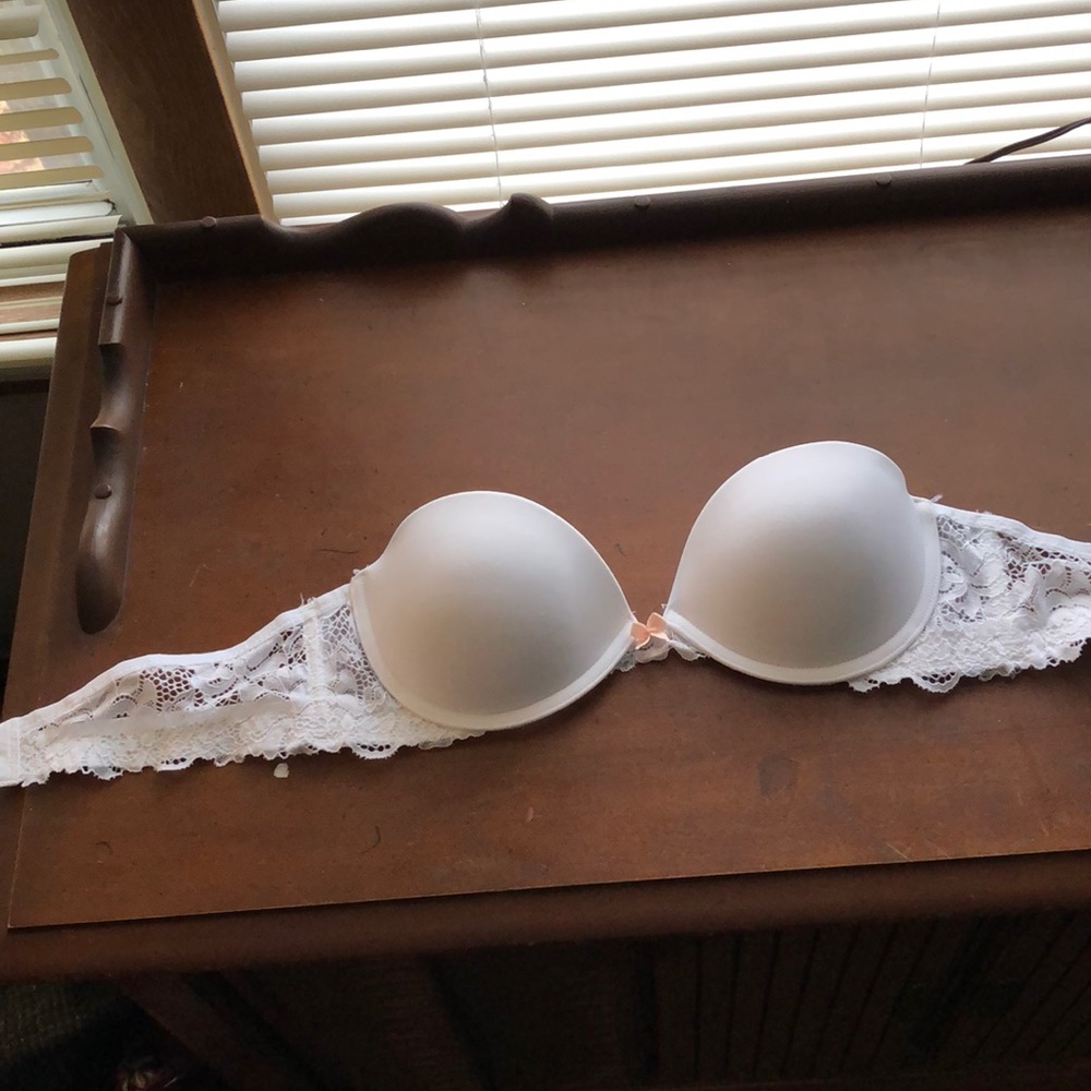 Strapless bra